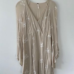 Free People size 4 wrap dress, beige and cream